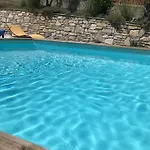 Sur La Colline Avec Acces Piscine * Volx