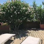 Appartement Sur La Colline Avec Acces Piscine