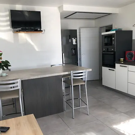 Sur La Colline Avec Accès Piscine Appartamento *