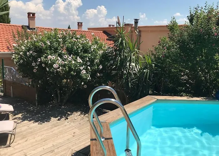 Sur La Colline Avec Acces Piscine Volx