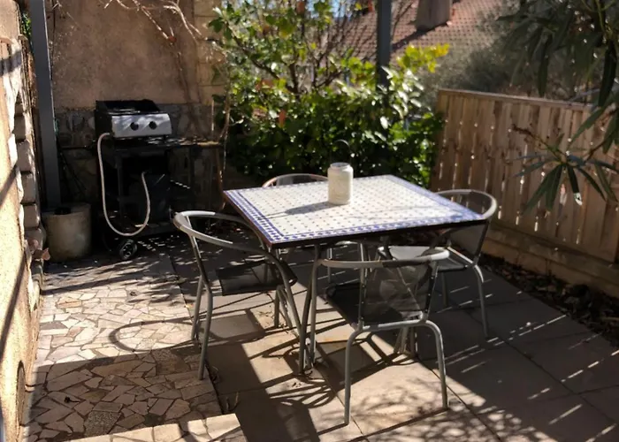 Apartment Sur La Colline Avec Acces Piscine *